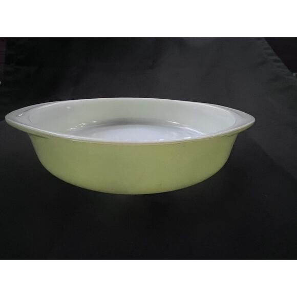 Vintage Pyrex 227 Lime Green Milk Glass Bakeware Casserole Dish 8" - Picture 6 of 10